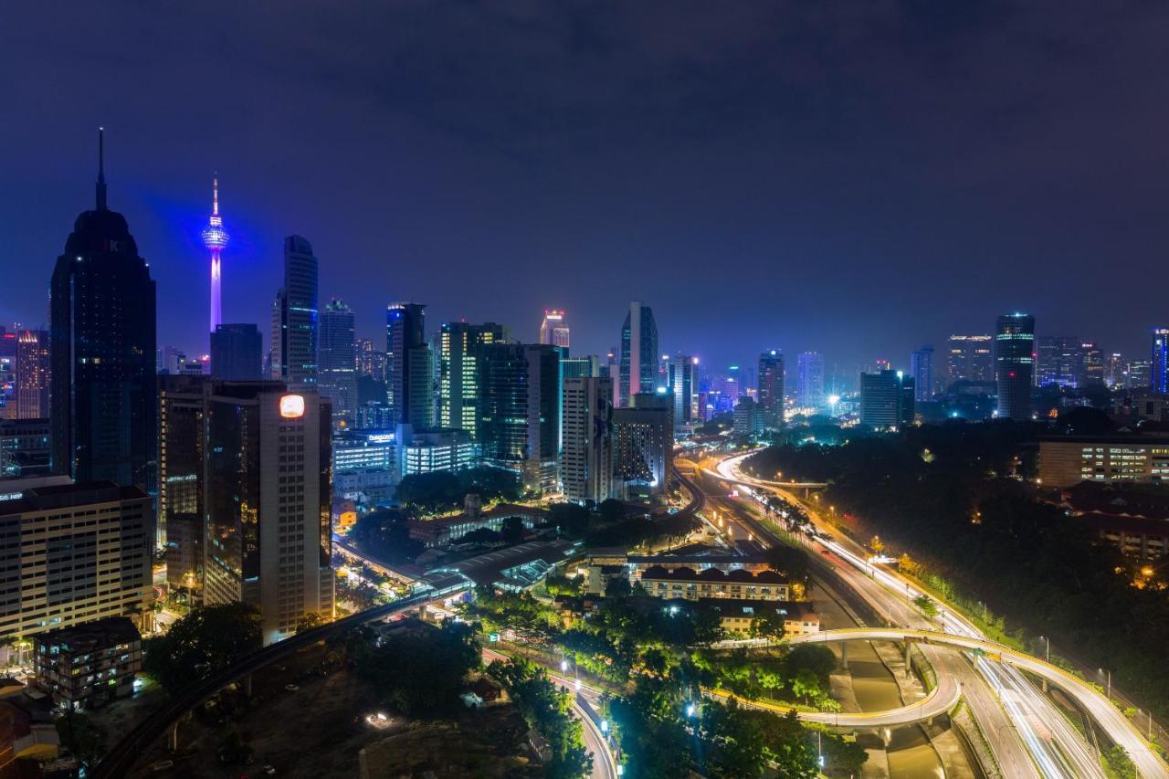 Tuxedo Kl No.1 Rooftop Pool W Skyscraper Views Hotel Kuala Lumpur Exterior photo