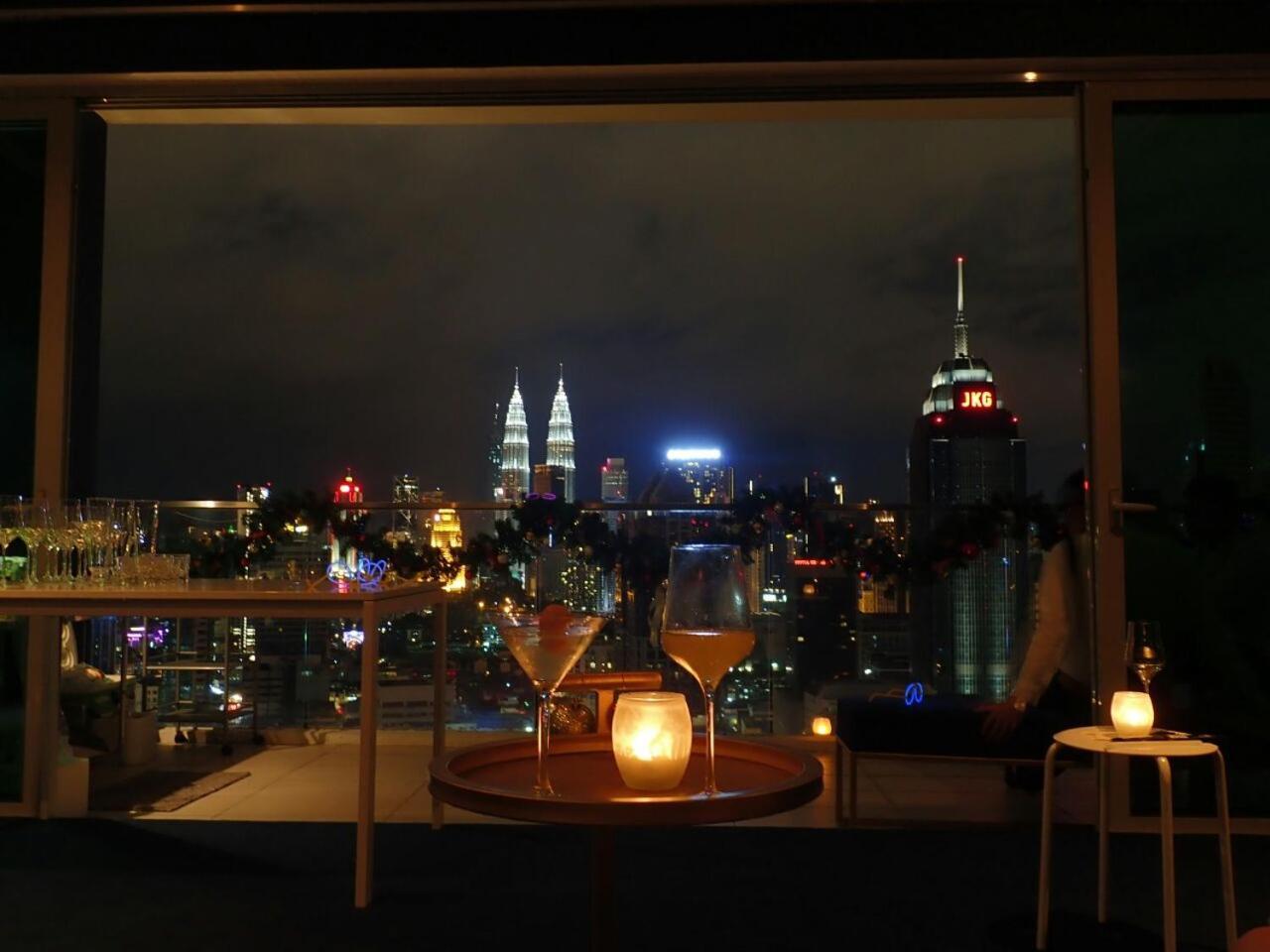 Tuxedo Kl No.1 Rooftop Pool W Skyscraper Views Hotel Kuala Lumpur Exterior photo