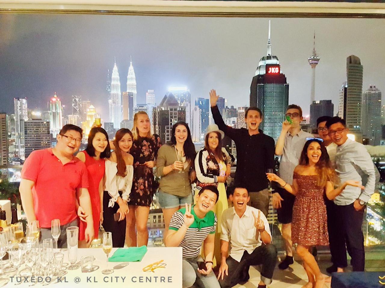 Tuxedo Kl No.1 Rooftop Pool W Skyscraper Views Hotel Kuala Lumpur Exterior photo